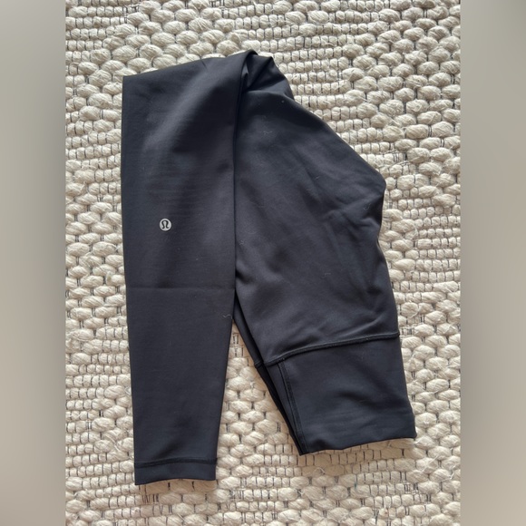 Lululemon Wunder Train High-Rise Tight 28" in Black - Picture 4 of 5